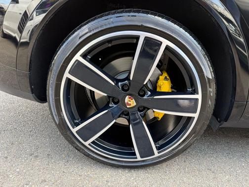 2019 Porsche Cayenne Turbo