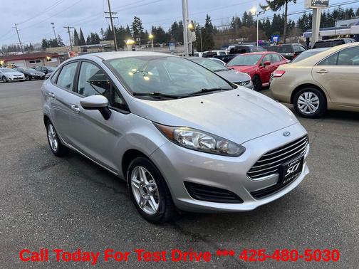 Ingot Silver 2017 Ford Fiesta SE