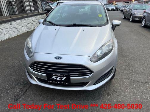 Ingot Silver 2017 Ford Fiesta SE