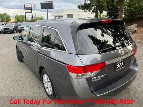 Lunar Silver Metallic 2016 Honda Odyssey SE