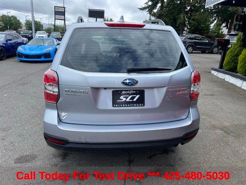 Ice Silver Metallic 2016 Subaru Forester 2.5i