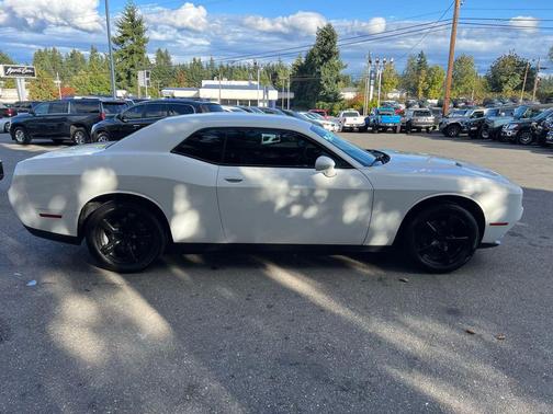 2016 Dodge Challenger SXT