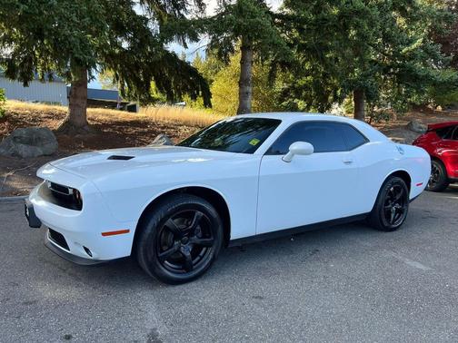 2016 Dodge Challenger SXT