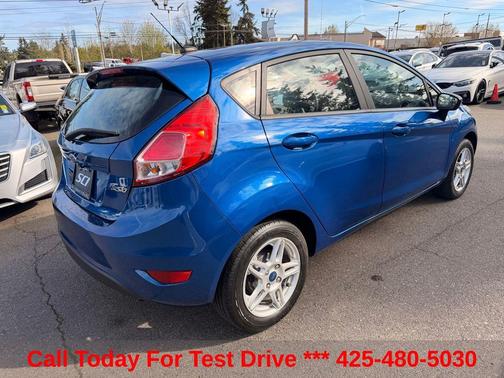 Lightning Blue Metallic 2019 Ford Fiesta SE