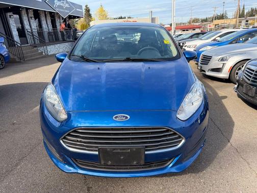 Lightning Blue Metallic 2019 Ford Fiesta SE