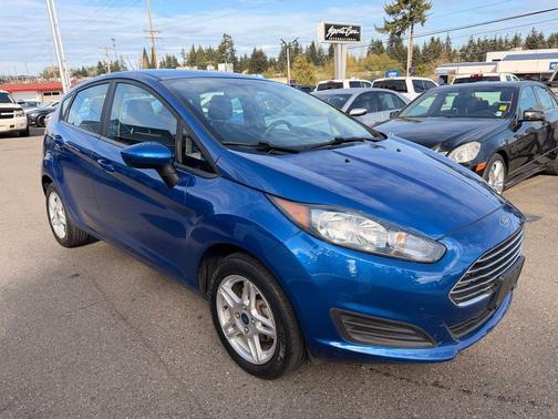 Lightning Blue Metallic 2019 Ford Fiesta SE