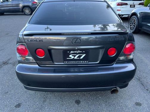 2002 Lexus IS 300 Base