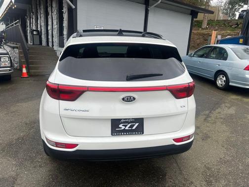 Snow White Pearl 2019 Kia Sportage EX