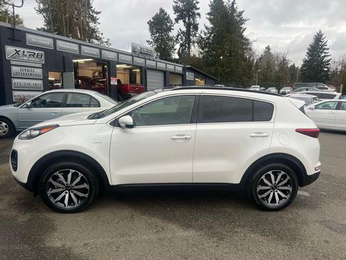 Snow White Pearl 2019 Kia Sportage EX