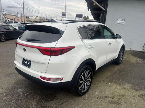 Snow White Pearl 2019 Kia Sportage EX