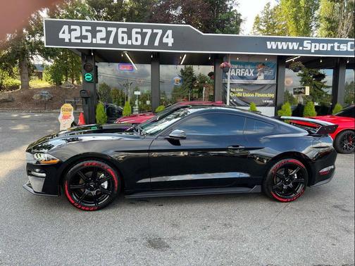 2019 Ford Mustang EcoBoost