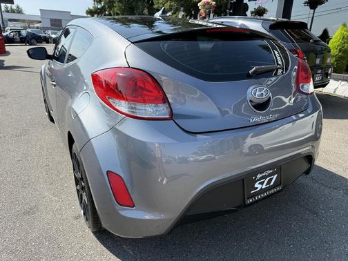 2017 Hyundai Veloster Base