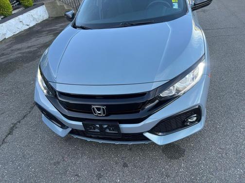 Pearl 2018 Honda Civic Sport