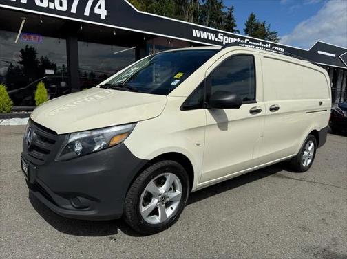2021 Mercedes-Benz Metris Base