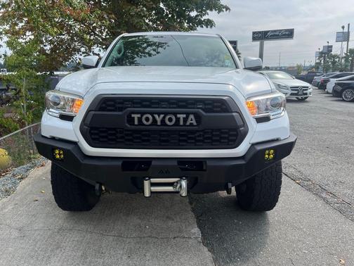 2020 Toyota Tacoma SR5