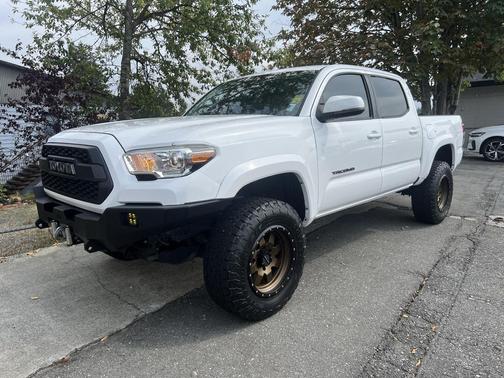 2020 Toyota Tacoma SR5