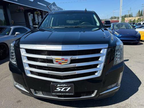 2019 Cadillac Escalade ESV Luxury