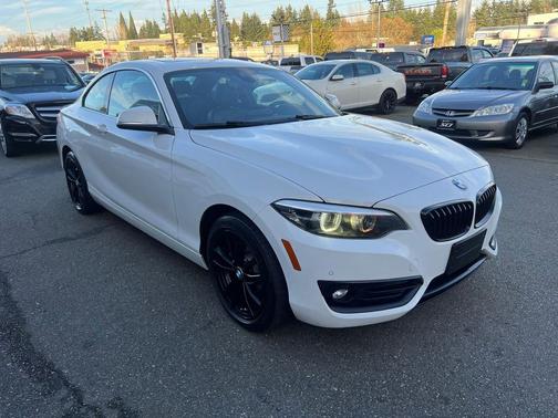 Alpine White 2019 BMW 230 230i