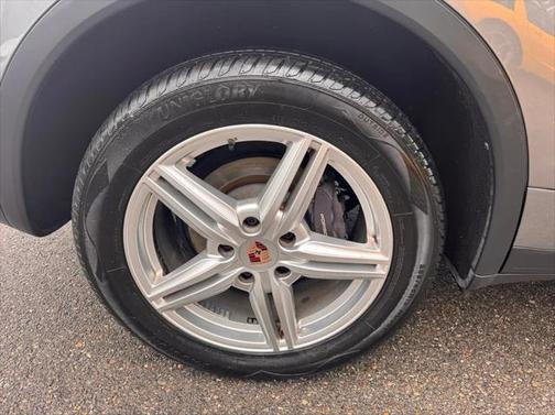 2014 Porsche Cayenne Base