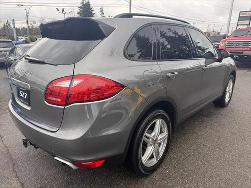 2014 Porsche Cayenne Base