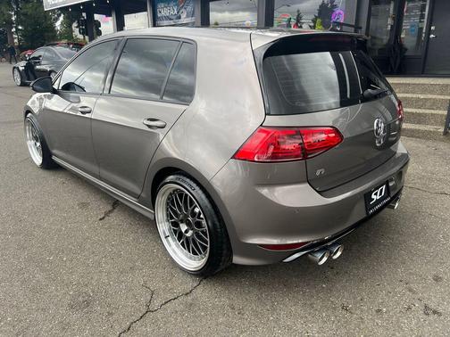 2017 Volkswagen Golf R 2.0T DSG