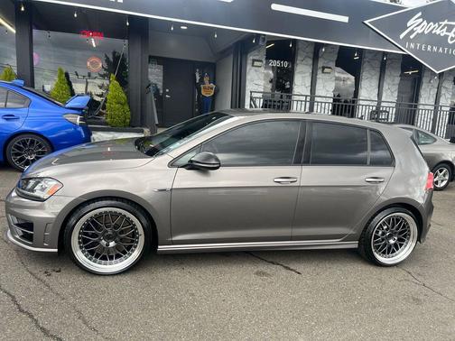 2017 Volkswagen Golf R 2.0T DSG