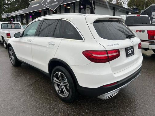 2017 Mercedes-Benz GLC 300 4MATIC