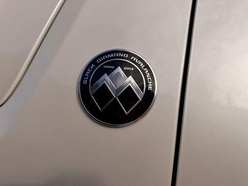 White Diamond Tricoat 2013 Chevrolet Avalanche LTZ