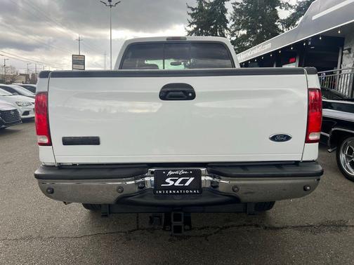 Oxford White Clearcoat 2005 Ford F-250 Lariat