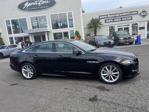 2016 Jaguar XJ XJ R-Sport