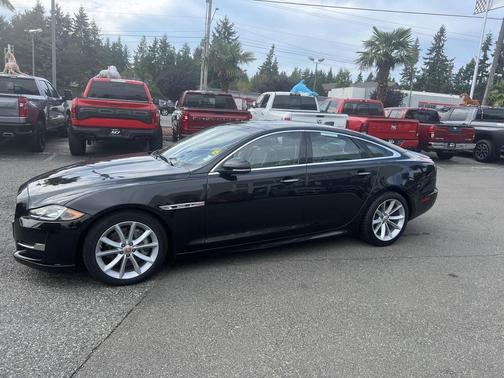 2016 Jaguar XJ XJ R-Sport