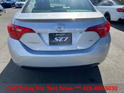 Classic Silver Metallic 2017 Toyota Corolla SE