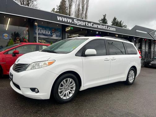 2013 Toyota Sienna XLE