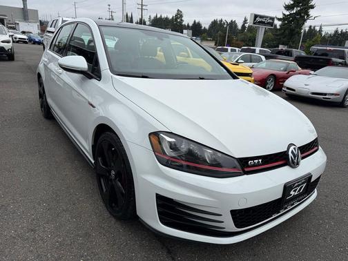 2016 Volkswagen Golf GTI 2.0T SE 4-Door