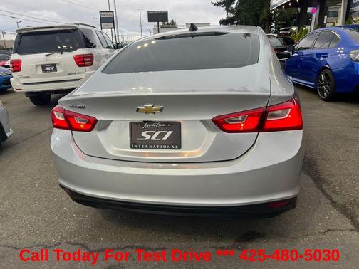 Silver Ice Metallic 2021 Chevrolet Malibu 1LS