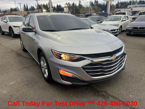 Silver Ice Metallic 2021 Chevrolet Malibu 1LS