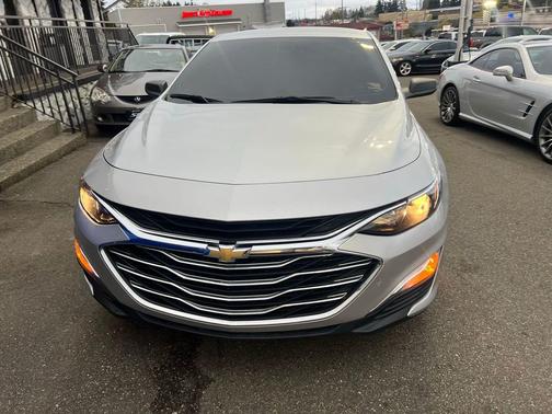 Silver Ice Metallic 2021 Chevrolet Malibu 1LS