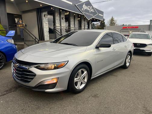 Silver Ice Metallic 2021 Chevrolet Malibu 1LS