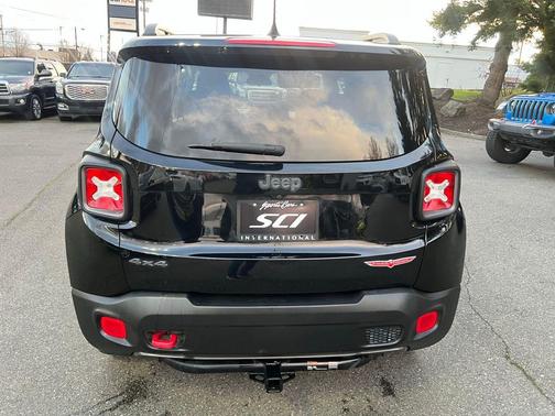 2016 Jeep Renegade Trailhawk