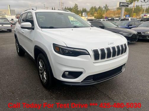 Bright White Clearcoat 2019 Jeep Cherokee Latitude Plus