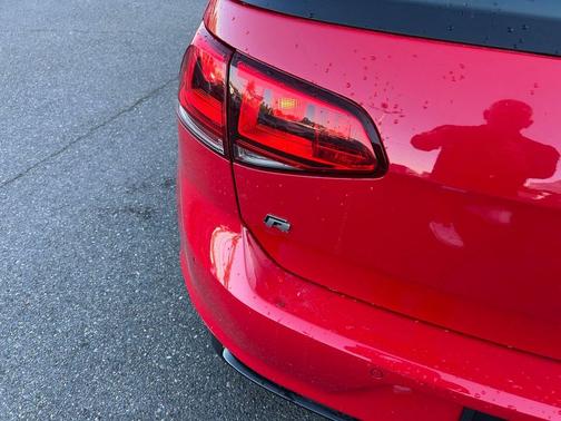 Tornado Red 2017 Volkswagen Golf R 2.0T Manual