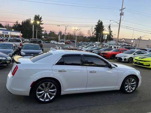 2018 Chrysler 300 Limited