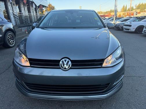 2015 Volkswagen Golf Auto TSI SE