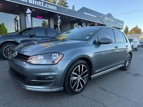 2015 Volkswagen Golf Auto TSI SE