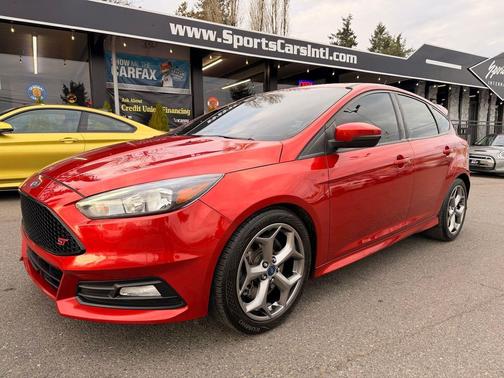 2018 Ford Focus ST 