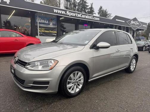 2017 Volkswagen Golf TSI Wolfsburg Edition 4-Door