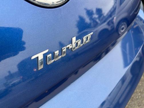 2013 Volkswagen Beetle 2.0T Turbo