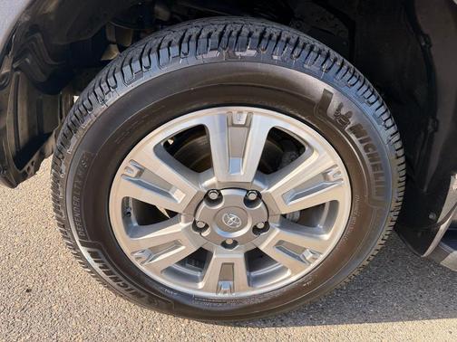 2011 Toyota Sequoia SR5