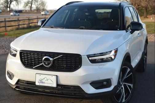 2020 Volvo XC40 T5 R-Design