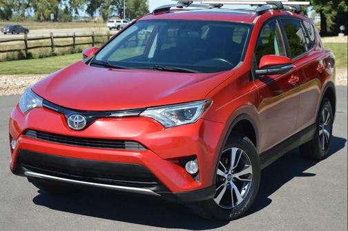 2016 Toyota RAV4 XLE